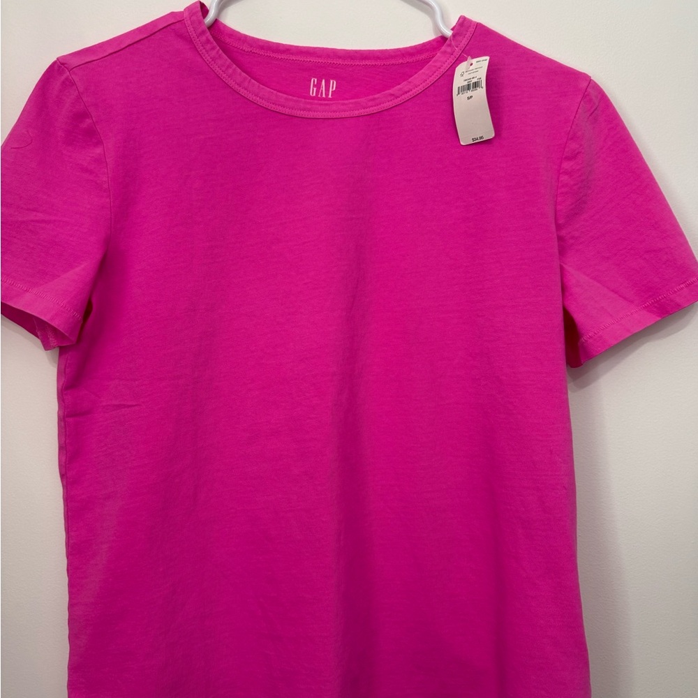 GAP Bright Pink Short Sleeve Tee